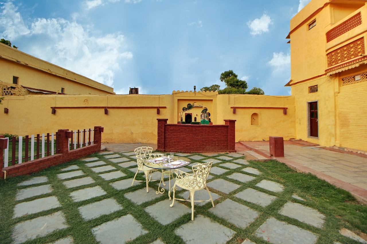 Jawai Castle Resort - A Heritage Hotel In Jawai Leopard Reserve Bisalpur Buitenkant foto